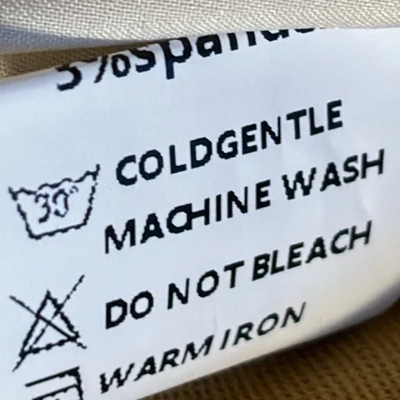 New Womens Relaxed Fit Casual High Waist Pocketed Denim Shorts - Picture 8 of 9